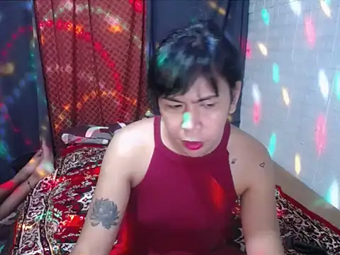 BriannaCruz24 live cam on StripChat