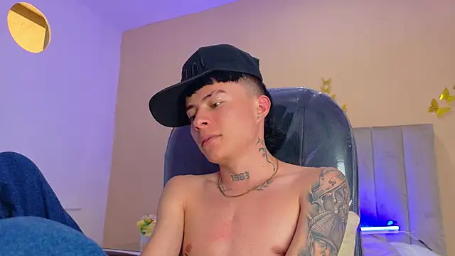 Nascary_Fox webcam