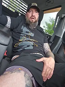 Beardedtattood webcam