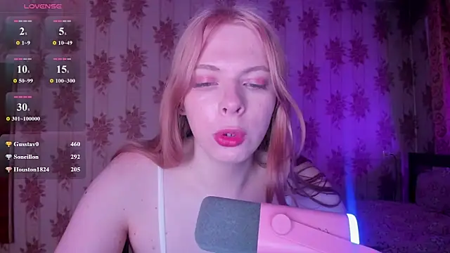 Cutie_Bambi webcam