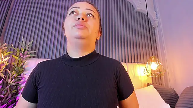 AnaisClark webcam