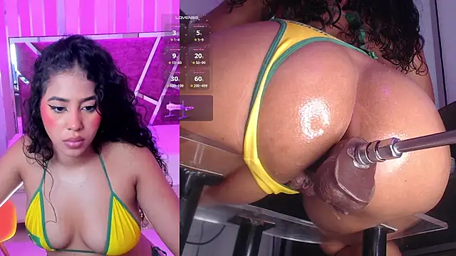 NicoleJons_ webcam