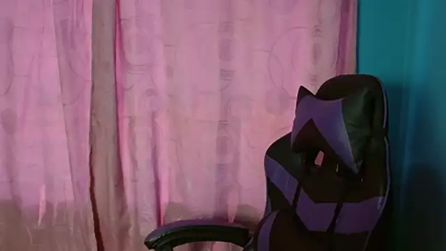 Liaroberts1 webcam