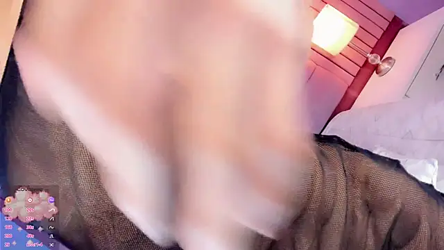Camille_deluxe webcam