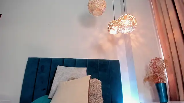 FreyaCameron webcam
