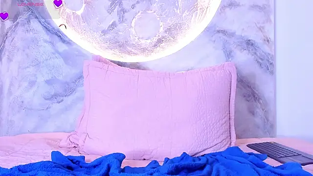 TaylorClay_ webcam