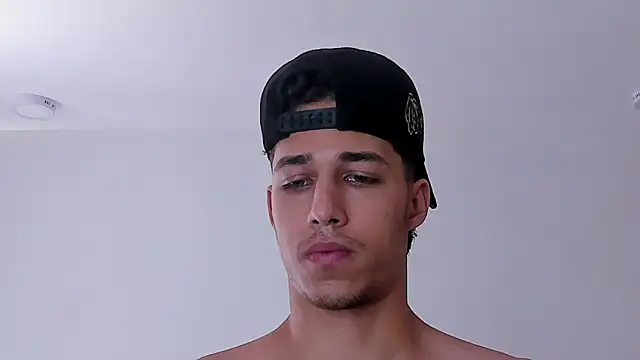 orionblaze69_ (M young) - appreciating the show, cum into the air.
