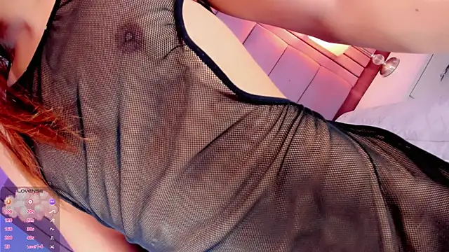 Camille_deluxe webcam