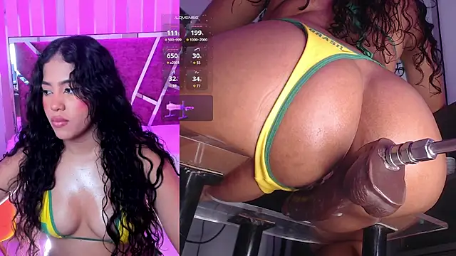 NicoleJons_ webcam