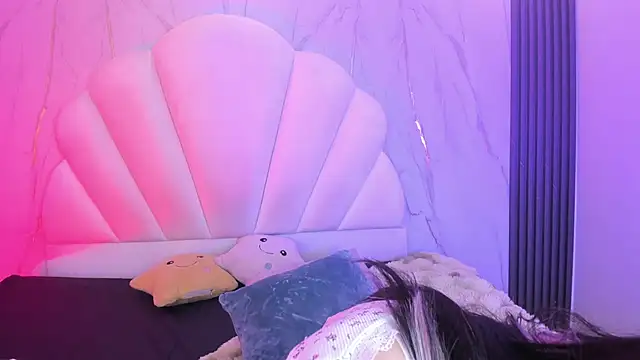 AliiceWonderland_ webcam