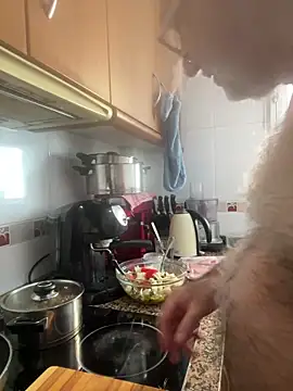 eroticvenetian (Ask my age) - LAST TIPPER CUM WITH DADDY C2C OR PUBLIC