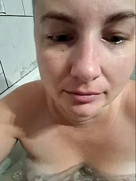 Emily33333 webcam