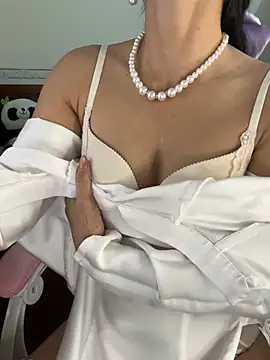 ___erin___ (F milf) - happy times