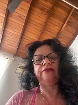 sharongirl07 (F mature) - show squirt