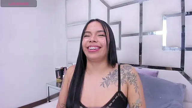 ZoeWan69 webcam
