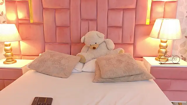 ArianaFranco webcam