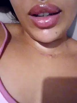 Watch Sexlove1xo live on EroticFlix - High definition streams