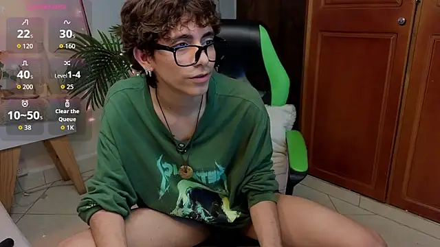 matty_sparkk (M twink) - sensual silence