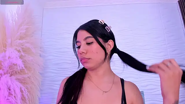 AylinLove webcam