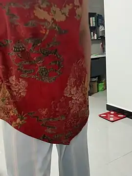 aniani11 (F mature) - 裸体喷水💦💦