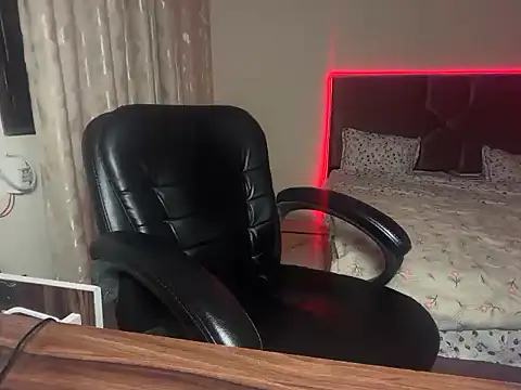 CutiePihu webcam