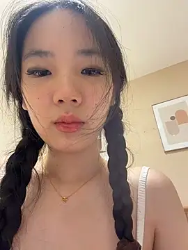 Watch TinyBabe live on EroticFlix - High definition streams
