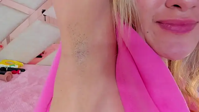 lucy_davies webcam