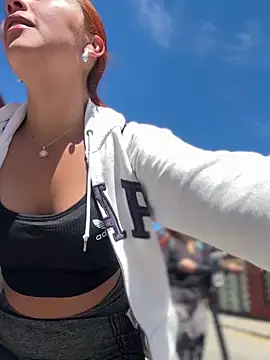 scarlett_tour (Ask my age) - SCISSORS WITH MY FRIEND SAMYRA