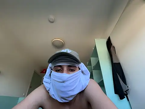 Rebeu_77