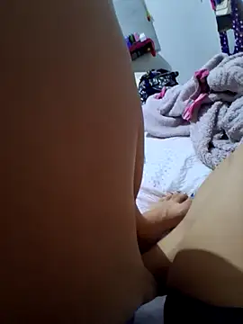 emimyy webcam