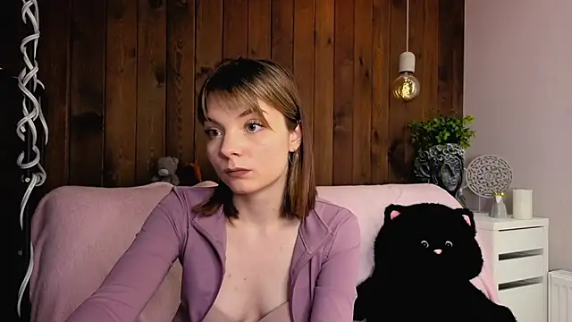 IvoryPesante webcam