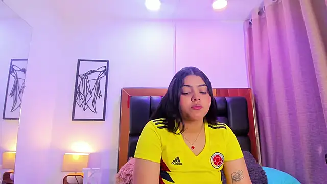 Miaa_Rouss webcam