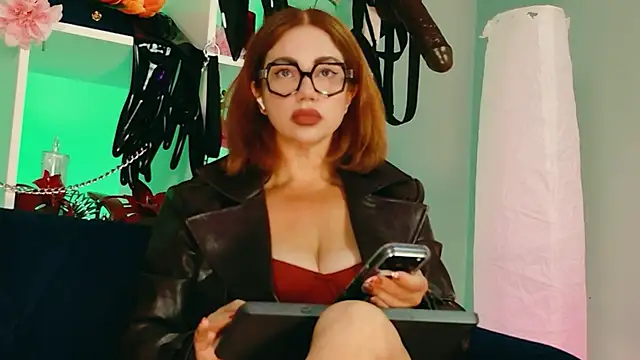 Ella__Kross webcam
