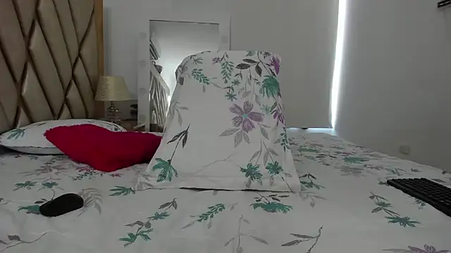 briana_wonder69xxx webcam