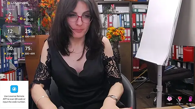 Watch classyladyrellax live on EroticFlix - High definition streams