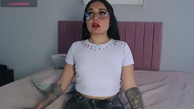 Watch Danii_vg1 live on EroticFlix - High definition streams