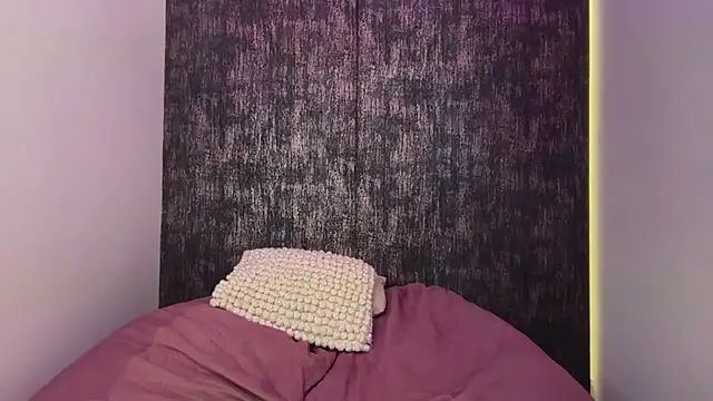 Skarlett_Kiss webcam