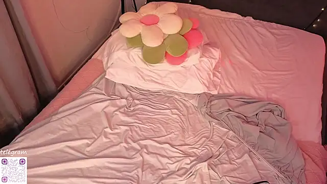 lilly_Cherry_ webcam