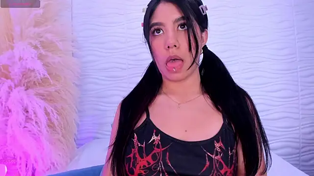 AylinLove webcam