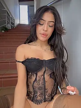 Watch MystiqueXXX live on EroticFlix - High definition streams