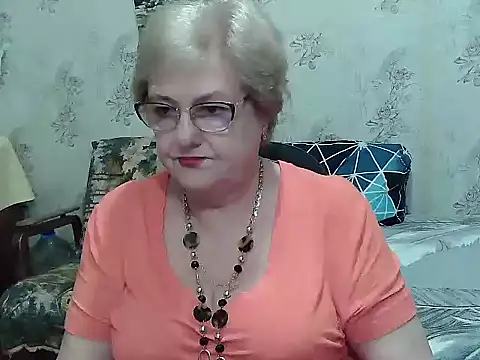 Watch Renata62011 live on EroticFlix - High definition streams