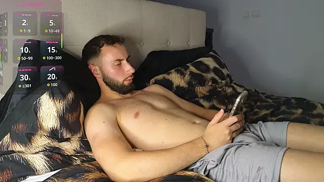 RyanStorm_ live cam on StripChat