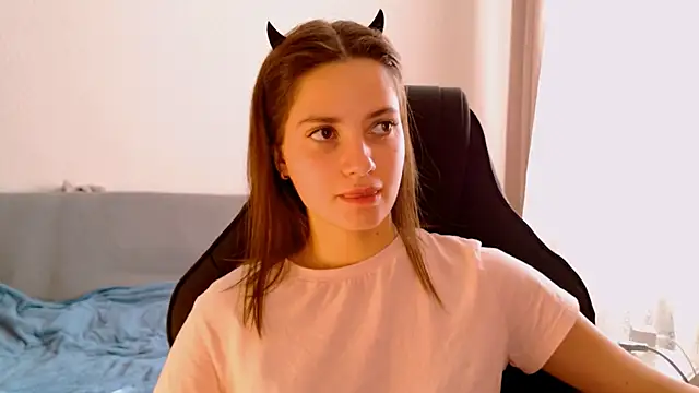 KiraVair webcam