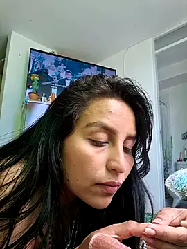 LunaRouuse_ webcam