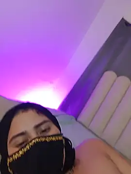 bahiya_aziz webcam