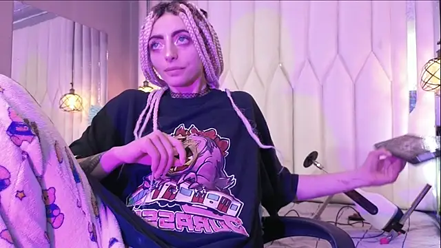 Pinky_doll777 webcam