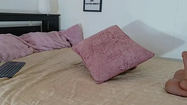 Loretahorny25 webcam