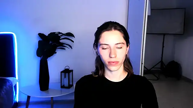Flora_54 webcam