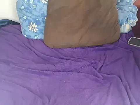 RoyalMuse live sex cam