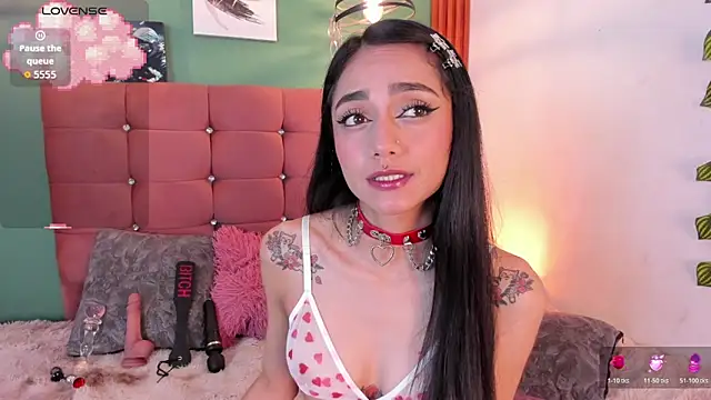 raven_smith_ webcam